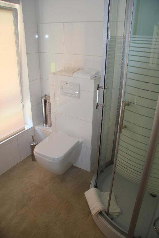 Waldhotel Albachmuehle Mit Albacher Stuben Wasserliesch Стая снимка