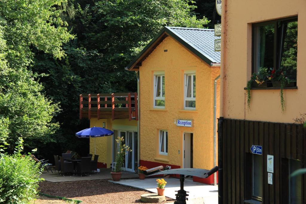 Waldhotel Albachmuehle Mit Albacher Stuben Wasserliesch Стая снимка